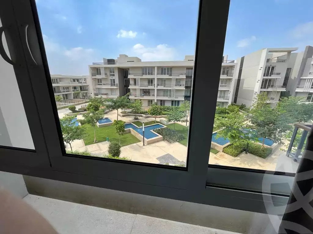 https://aqarmap.com.eg/en/listing/4292767-for-sale-cairo-6th-of-october-compound-pyramid-hills