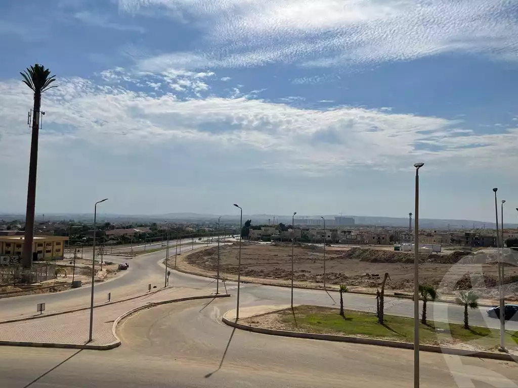 https://aqarmap.com.eg/en/listing/4297352-for-sale-cairo-el-sheikh-zayed-city-compounds-in-sheikh-zayed-etapa