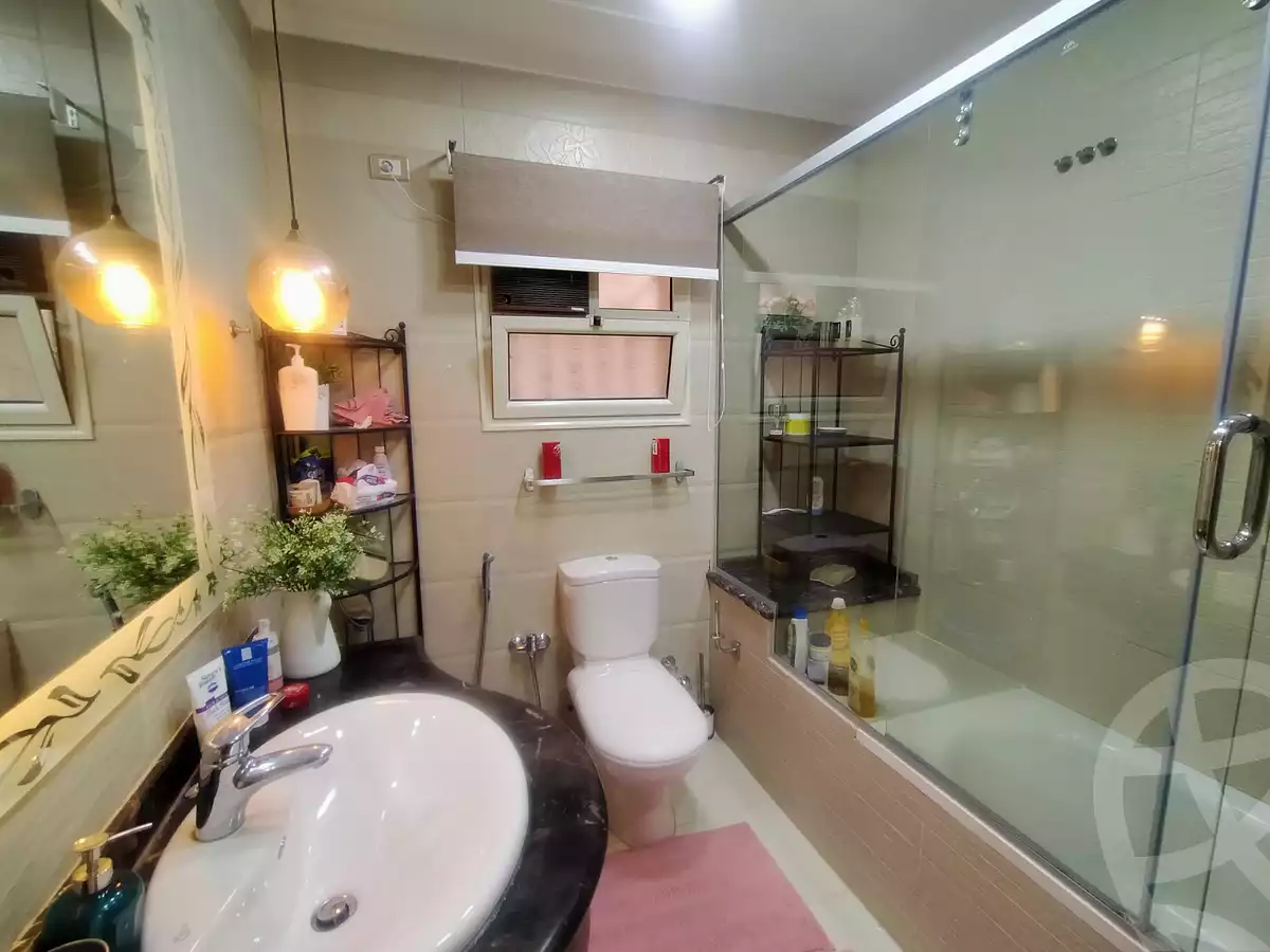 https://aqarmap.com.eg/en/listing/4298543-for-sale-cairo-el-sheikh-zayed-city-compounds-greens
