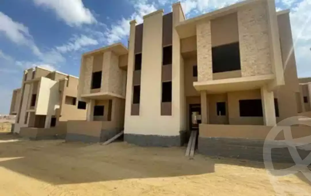 https://aqarmap.com.eg/ar/listing/4302348-for-sale-cairo-el-sheikh-zayed-city-compounds-in-sheikh-zayed-beverly-hills