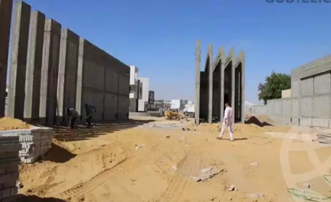 https://aqarmap.com.eg/en/listing/4302751-for-sale-cairo-el-sheikh-zayed-city-compounds-kmbwnd-wyst-twn-swdyk