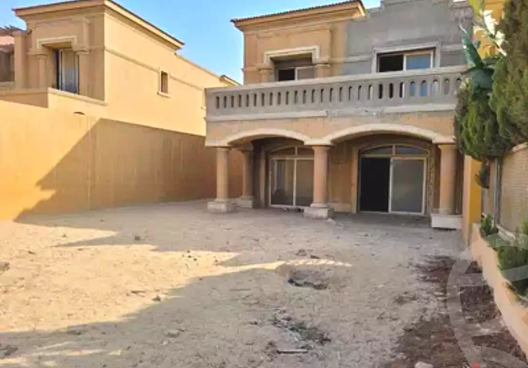 https://aqarmap.com.eg/en/listing/4302892-for-sale-cairo-el-sheikh-zayed-city-compounds-in-sheikh-zayed-royal-meadows