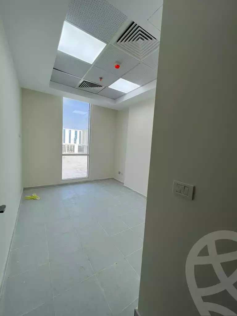 https://aqarmap.com.eg/en/listing/4303884-for-sale-cairo-new-cairo-compounds-wzwn-ltby-ktlyst-llttwyr