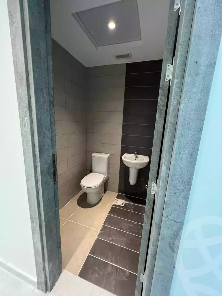 https://aqarmap.com.eg/en/listing/4303884-for-sale-cairo-new-cairo-compounds-wzwn-ltby-ktlyst-llttwyr