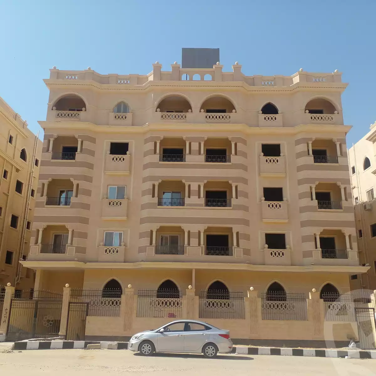 https://aqarmap.com.eg/en/listing/4305046-for-sale-cairo-new-heliopolis-lhy-lsds