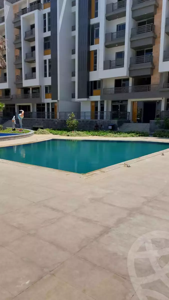 https://aqarmap.com.eg/ar/listing/4314503-for-sale-cairo-new-cairo-compounds-dh-ykwn-ryzdns-styl-hwm