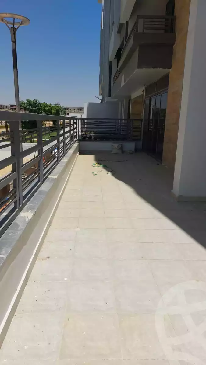 https://aqarmap.com.eg/ar/listing/4314503-for-sale-cairo-new-cairo-compounds-dh-ykwn-ryzdns-styl-hwm