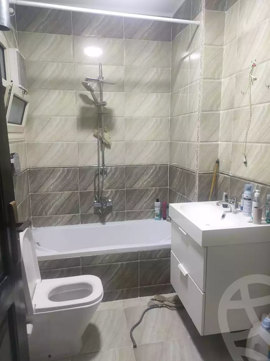 https://aqarmap.com.eg/en/listing/4314834-for-sale-cairo-hdyq-lhrm--mntq-d