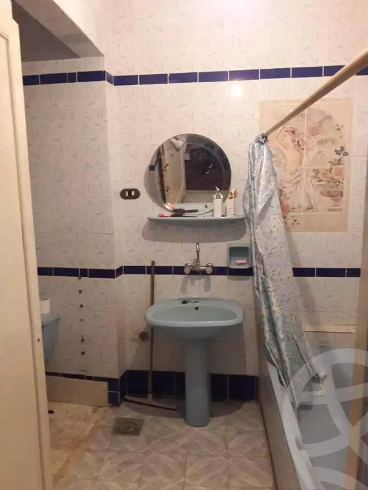https://aqarmap.com.eg/ar/listing/4320022-for-rent-alexandria-l-jmy-bw-ywsf
