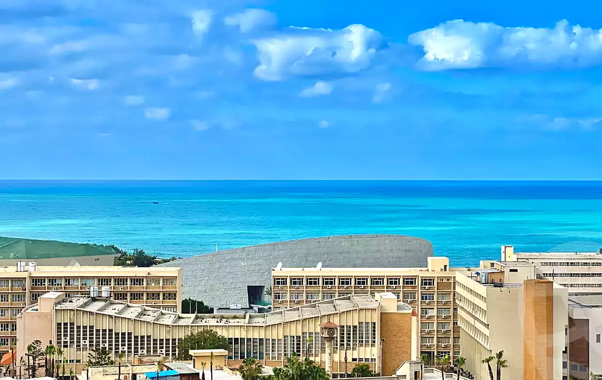 https://aqarmap.com.eg/en/listing/4322791-for-sale-alexandria-kmbwnd-bl-skndry-cleopatra-plaza