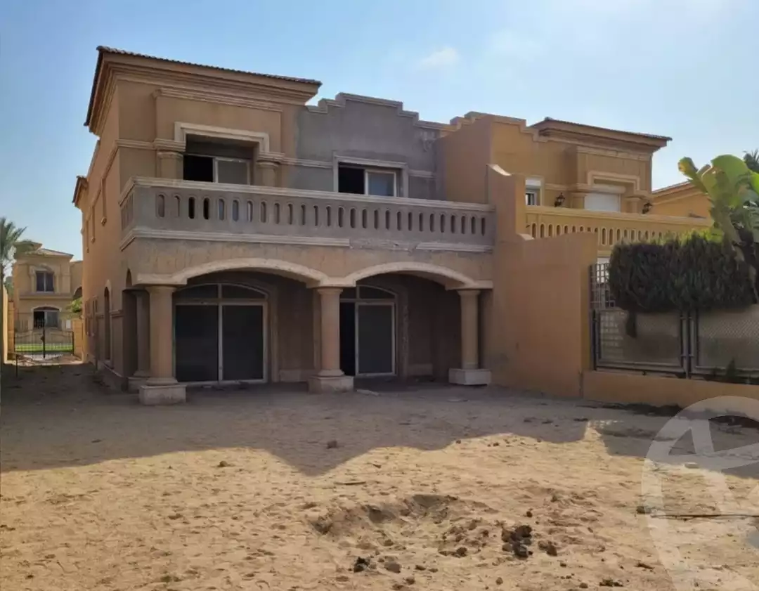 https://aqarmap.com.eg/en/listing/4327435-for-sale-cairo-el-sheikh-zayed-city-compounds-in-sheikh-zayed-royal-meadows