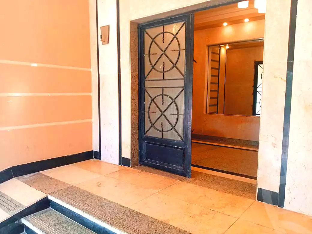 https://aqarmap.com.eg/en/listing/4329500-for-rent-cairo-6th-of-october-compound-beta-gardens
