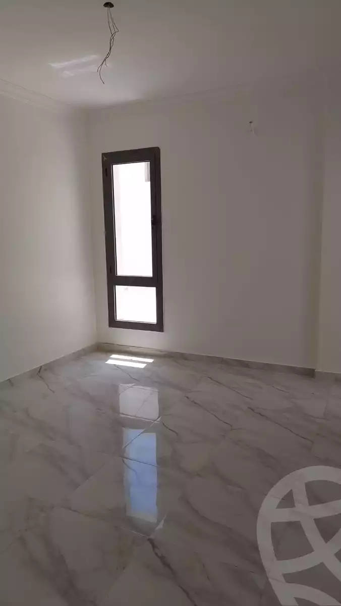 https://aqarmap.com.eg/en/listing/4330855-for-sale-cairo-new-cairo-compounds-dh-ykwn-ryzdns-styl-hwm