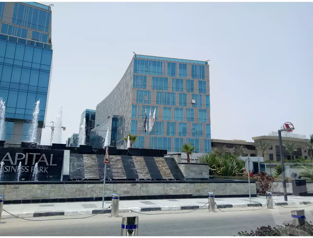 https://aqarmap.com.eg/en/listing/4333886-for-sale-cairo-el-sheikh-zayed-city-compounds-in-sheikh-zayed-capital-business-park