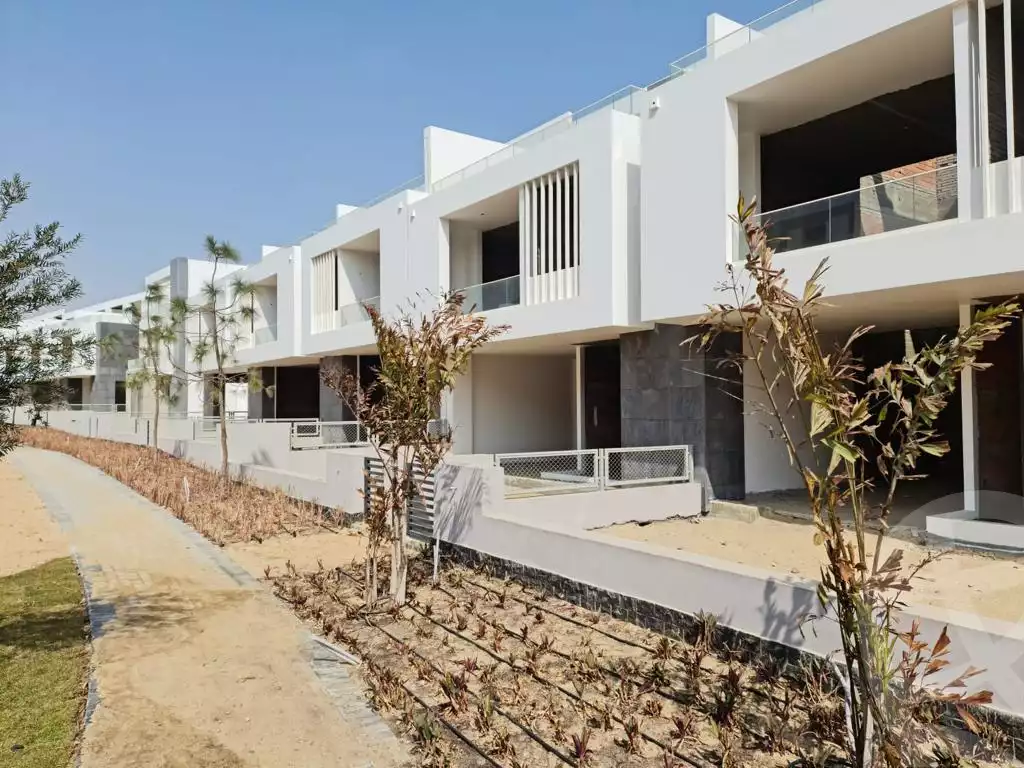 https://aqarmap.com.eg/en/listing/4334066-for-sale-cairo-alex-cairo-desert-road-kmbwnd-fy-tryq-skndry-lshrwy-joulz-compound-inertia