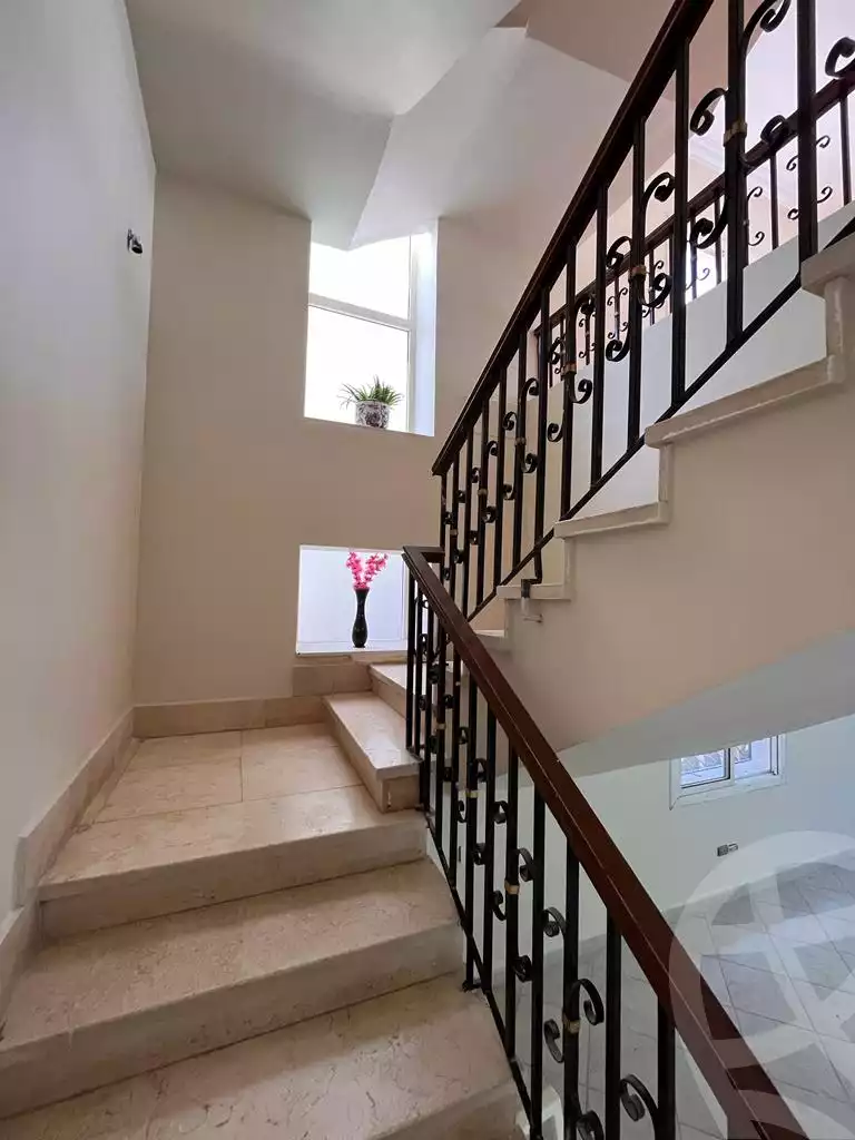 https://aqarmap.com.eg/ar/listing/4339663-for-sale-cairo-el-sheikh-zayed-city-compounds-in-sheikh-zayed-hadayek-el-mohandiseen