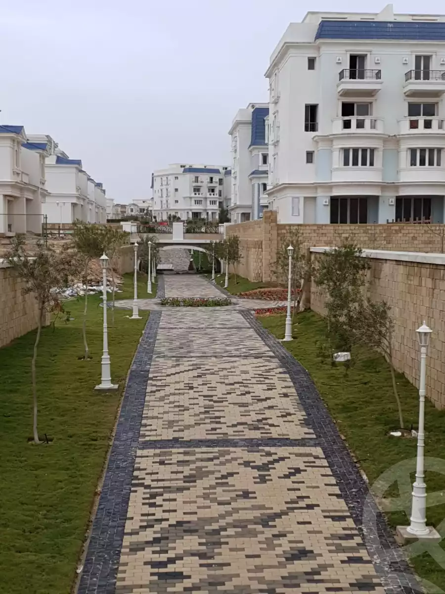https://aqarmap.com.eg/en/listing/4345106-for-sale-cairo-6th-of-october-compounds-mountain-view-october-park