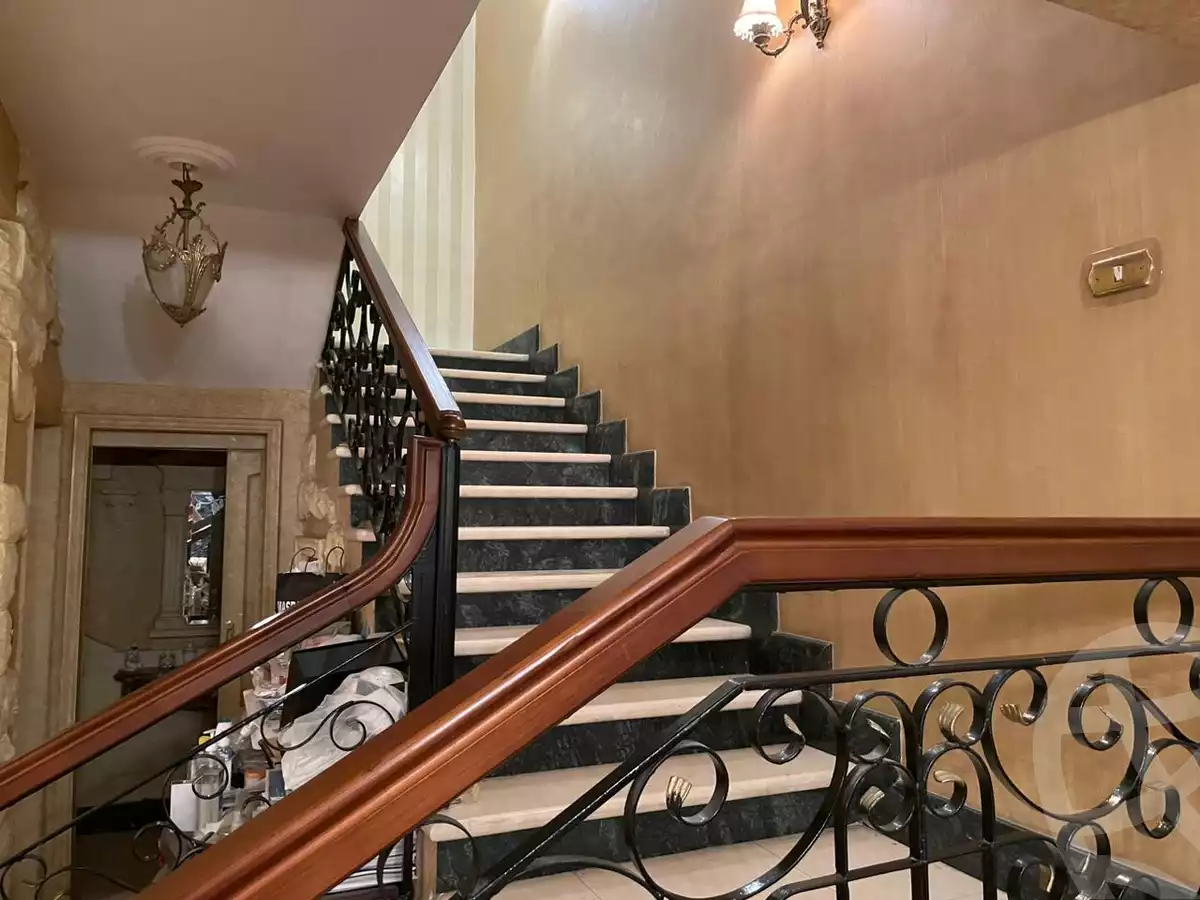 https://aqarmap.com.eg/ar/listing/4345521-for-sale-cairo-el-sheikh-zayed-city-compounds-in-sheikh-zayed-hadayek-el-mohandiseen