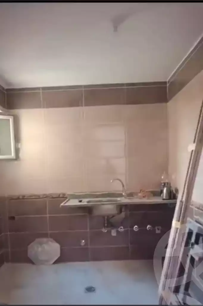 https://aqarmap.com.eg/en/listing/4351722-for-rent-cairo-ain-shams-ahmed-esmat-st