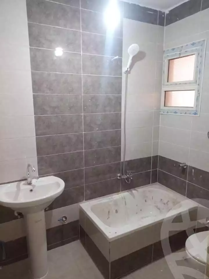 https://aqarmap.com.eg/en/listing/4355957-for-rent-hamad-yassin-st