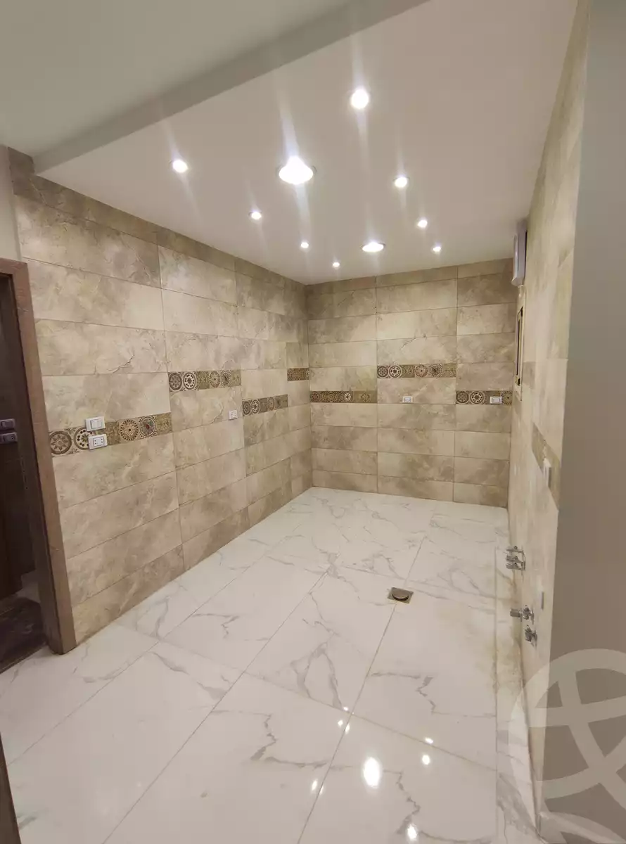 https://aqarmap.com.eg/en/listing/4357388-for-sale-cairo-el-sheikh-zayed-city-shr-lbstn