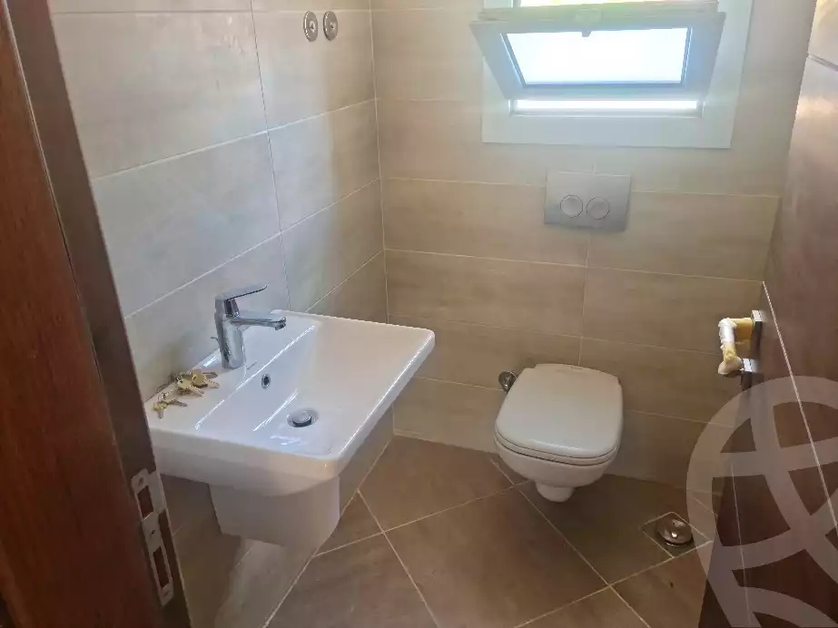 https://aqarmap.com.eg/en/listing/4364883-for-sale-cairo-el-sheikh-zayed-city-shr-lbstn