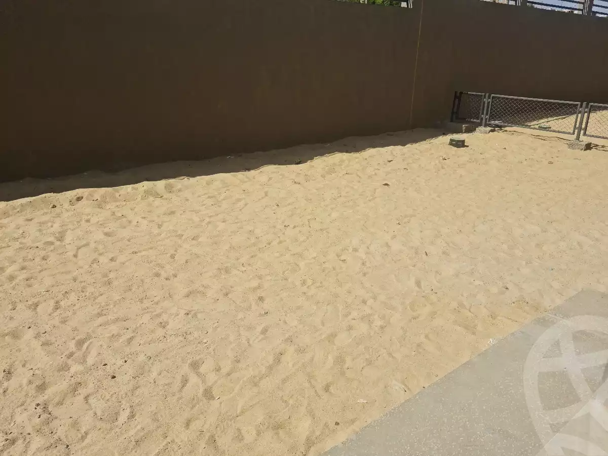 https://aqarmap.com.eg/en/listing/4364883-for-sale-cairo-el-sheikh-zayed-city-shr-lbstn