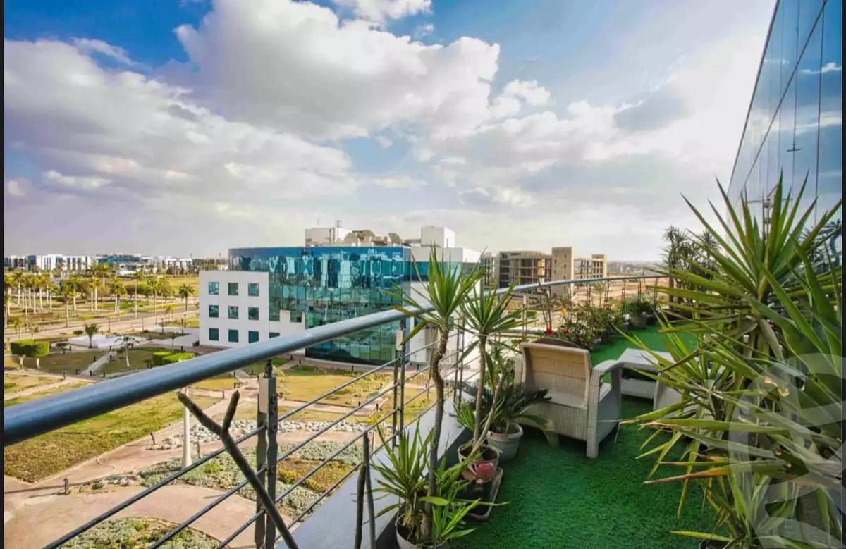 https://aqarmap.com.eg/ar/listing/4368314-for-sale-cairo-alex-cairo-desert-road-smart-village-y-r-sy-byzns-brk-sfrykw-llstthmr-l-qry