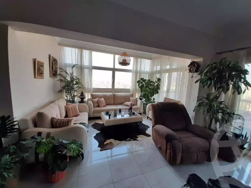 https://aqarmap.com.eg/en/listing/4368830-for-sale-cairo-heliopolis-heliopolis-square-shr-lhjz