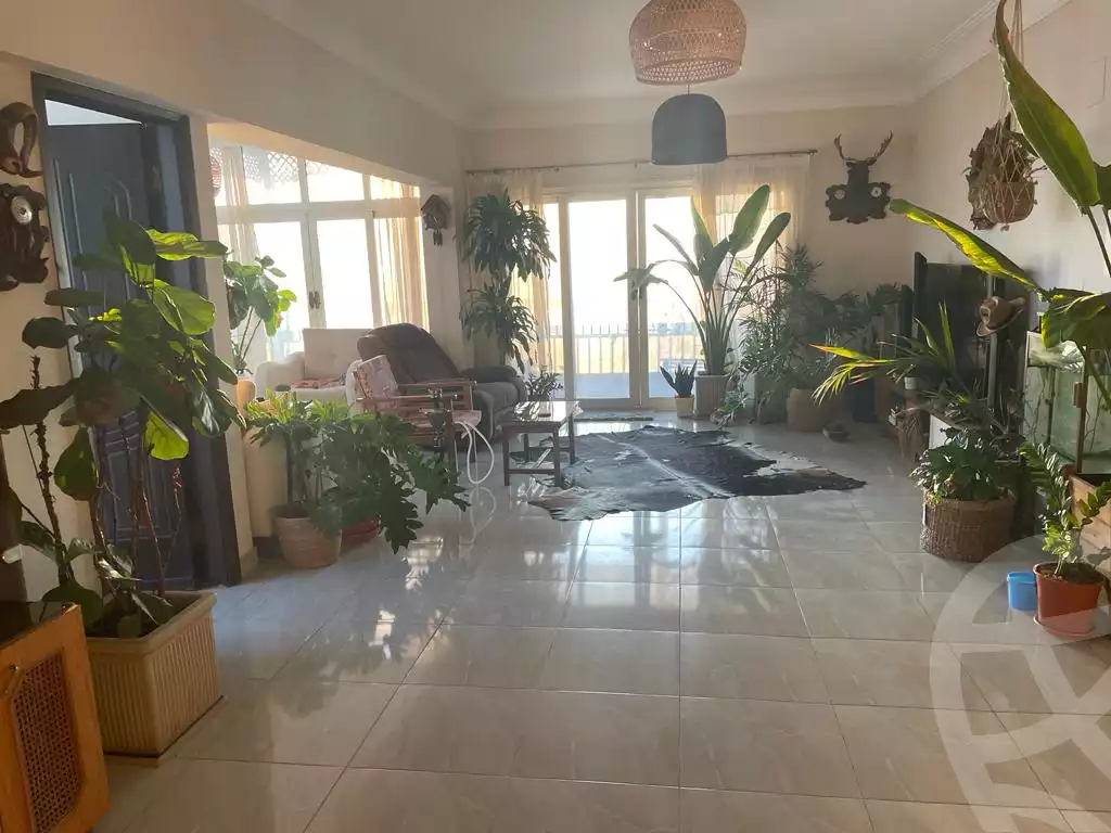 https://aqarmap.com.eg/en/listing/4368830-for-sale-cairo-heliopolis-heliopolis-square-shr-lhjz
