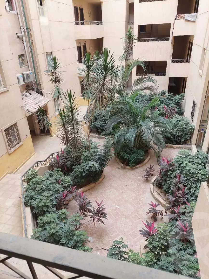 https://aqarmap.com.eg/ar/listing/4370468-for-sale-cairo-6th-of-october-hadaeq-october-kmbwnd-fy-hdyq-ktwbr-bedaya