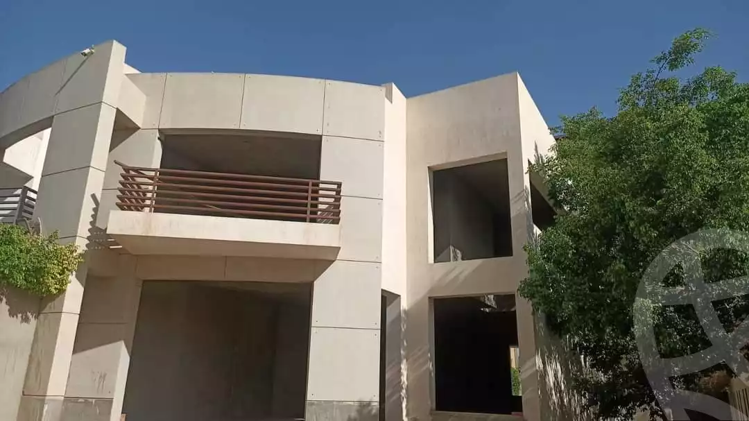 https://aqarmap.com.eg/ar/listing/4371597-for-sale-cairo-el-sheikh-zayed-city-compounds-in-sheikh-zayed-beverly-hills