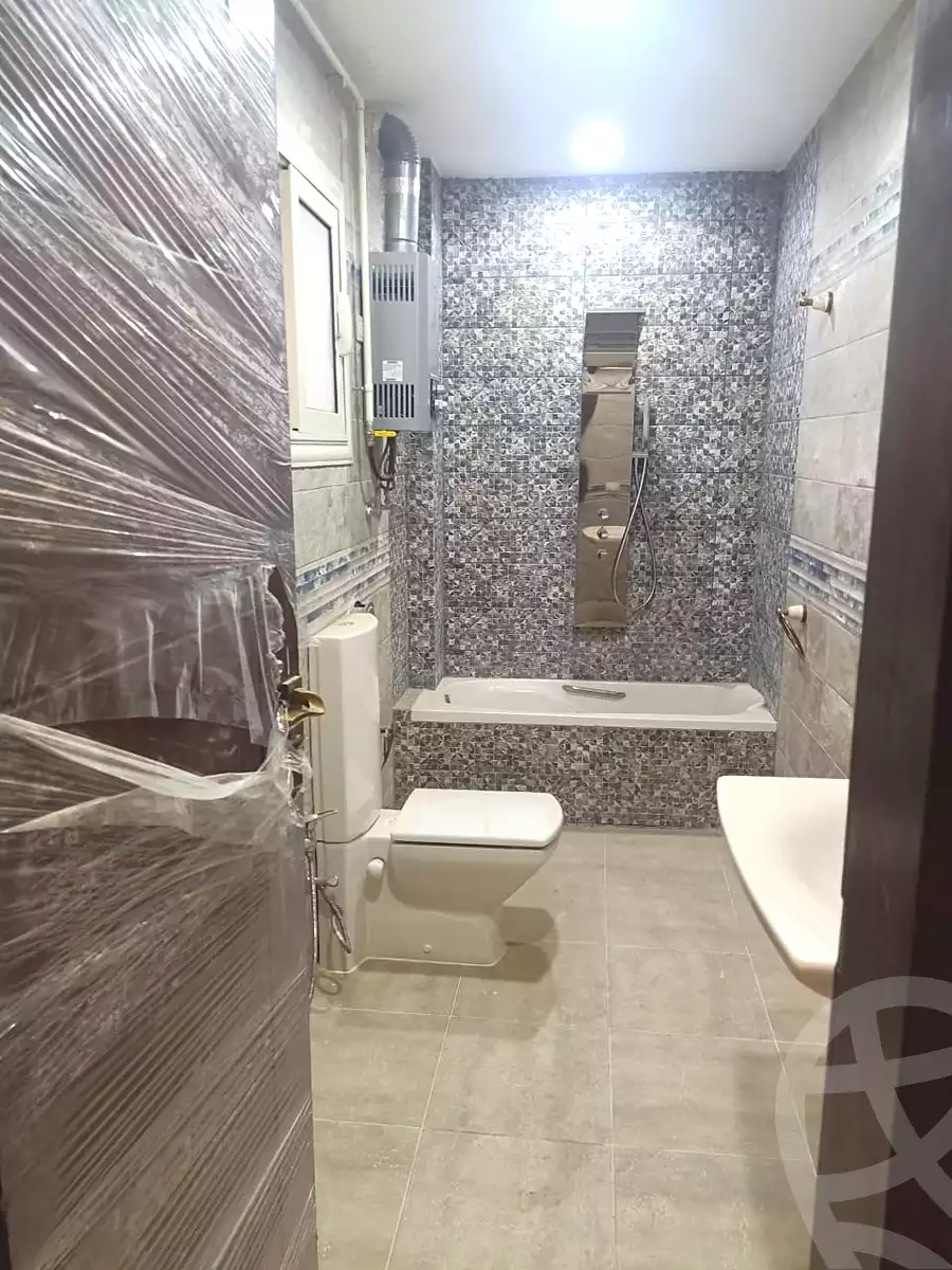 https://aqarmap.com.eg/ar/listing/4372266-for-sale-cairo-mokattam-manteqt-ganob-s