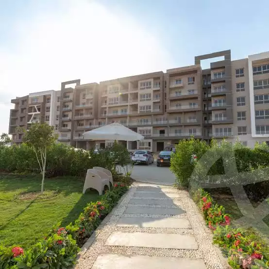 https://aqarmap.com.eg/en/listing/4372844-for-sale-cairo-new-cairo-lmstqbl-syty-compounds-zyzyny-lmstqbl-rdk-llttwyr