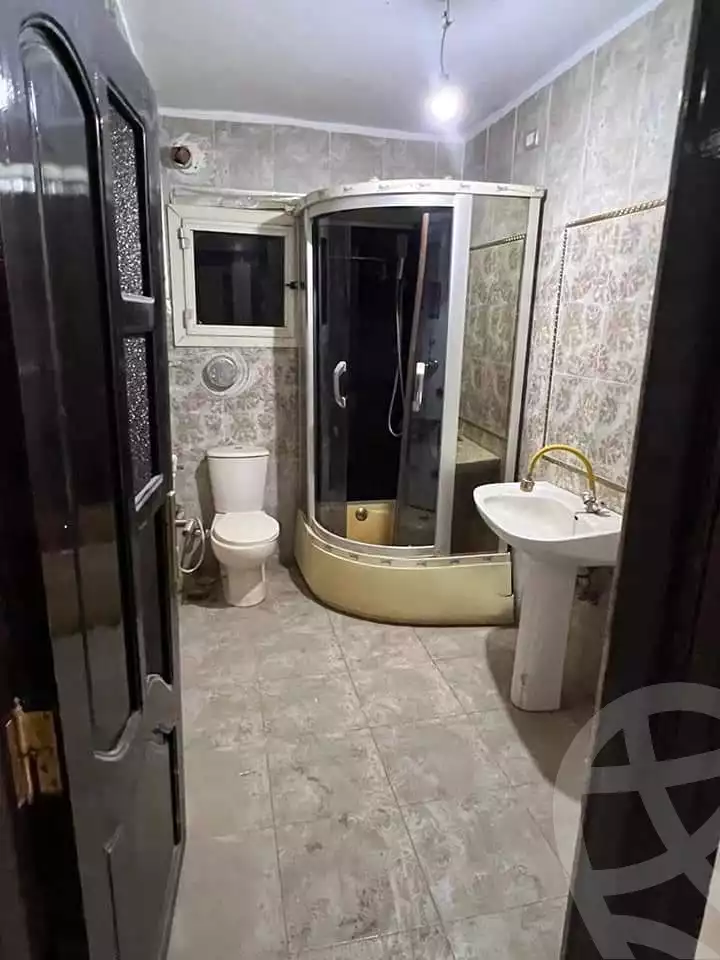 https://aqarmap.com.eg/ar/listing/4373831-for-rent-hamad-yassin-st