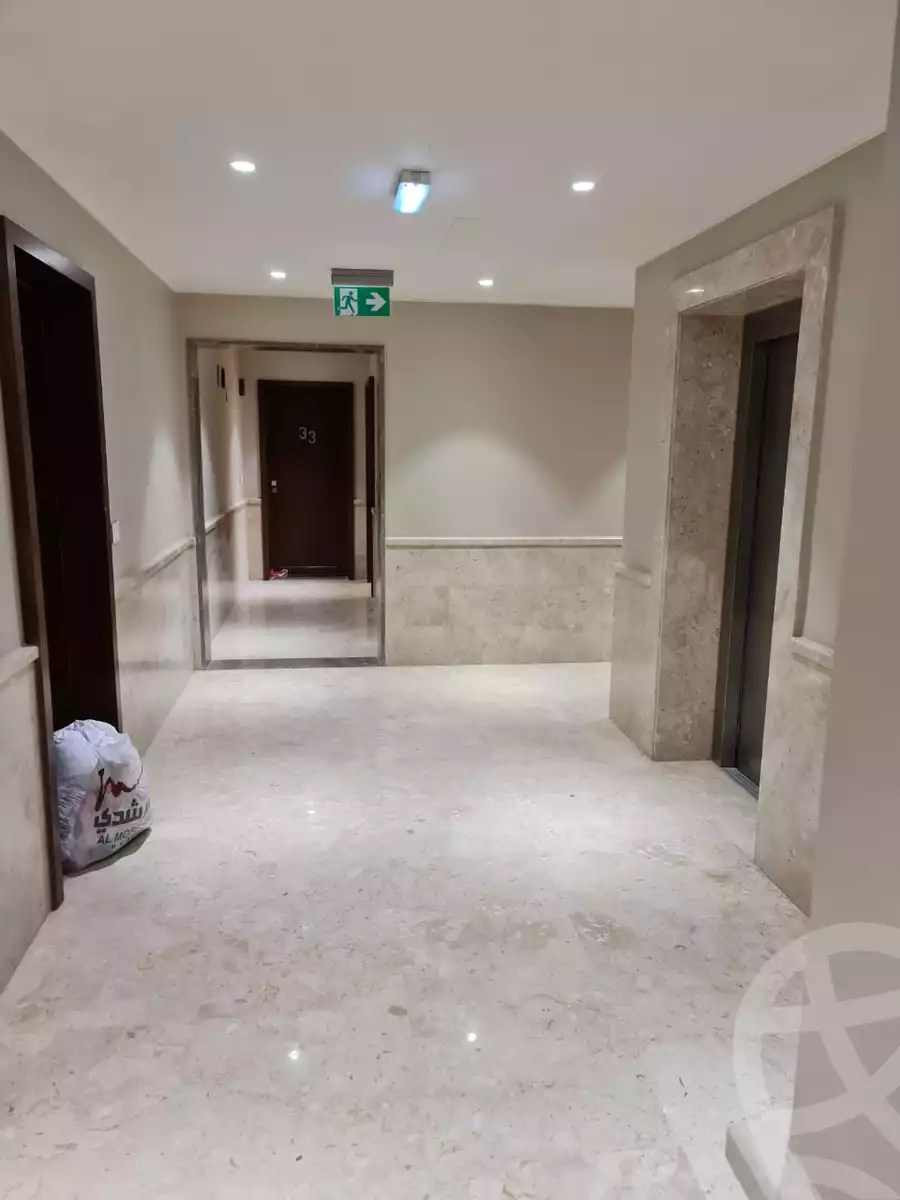 https://aqarmap.com.eg/en/listing/4374263-for-sale-cairo-6th-of-october-compound-aeon