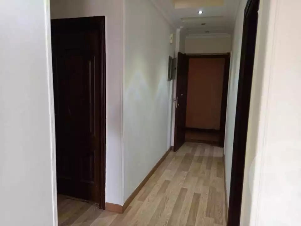 https://aqarmap.com.eg/ar/listing/4382270-for-rent-cairo-mokattam-shareaa-9