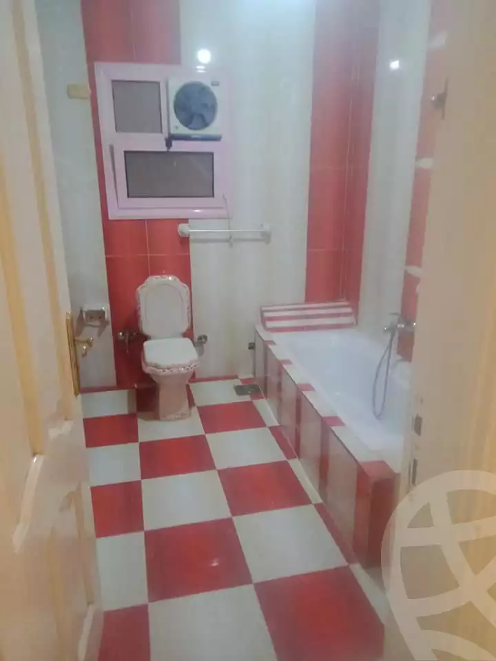 https://aqarmap.com.eg/ar/listing/4382279-for-rent-cairo-mokattam-shareaa-9