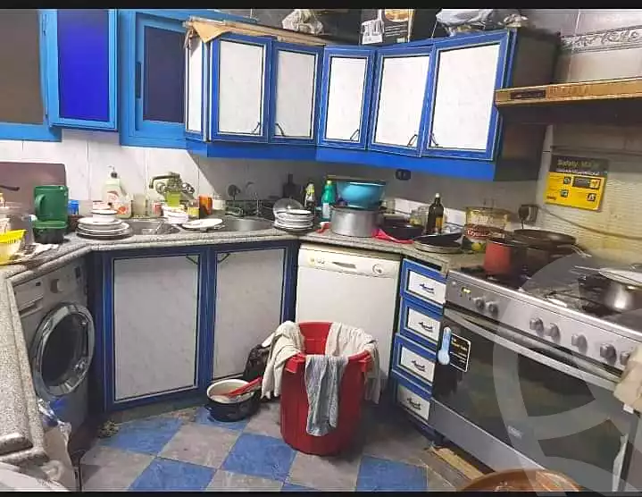 https://aqarmap.com.eg/en/listing/4382854-for-sale-cairo-shoubra-jzyr-bdrn-haret-rod-al-farag