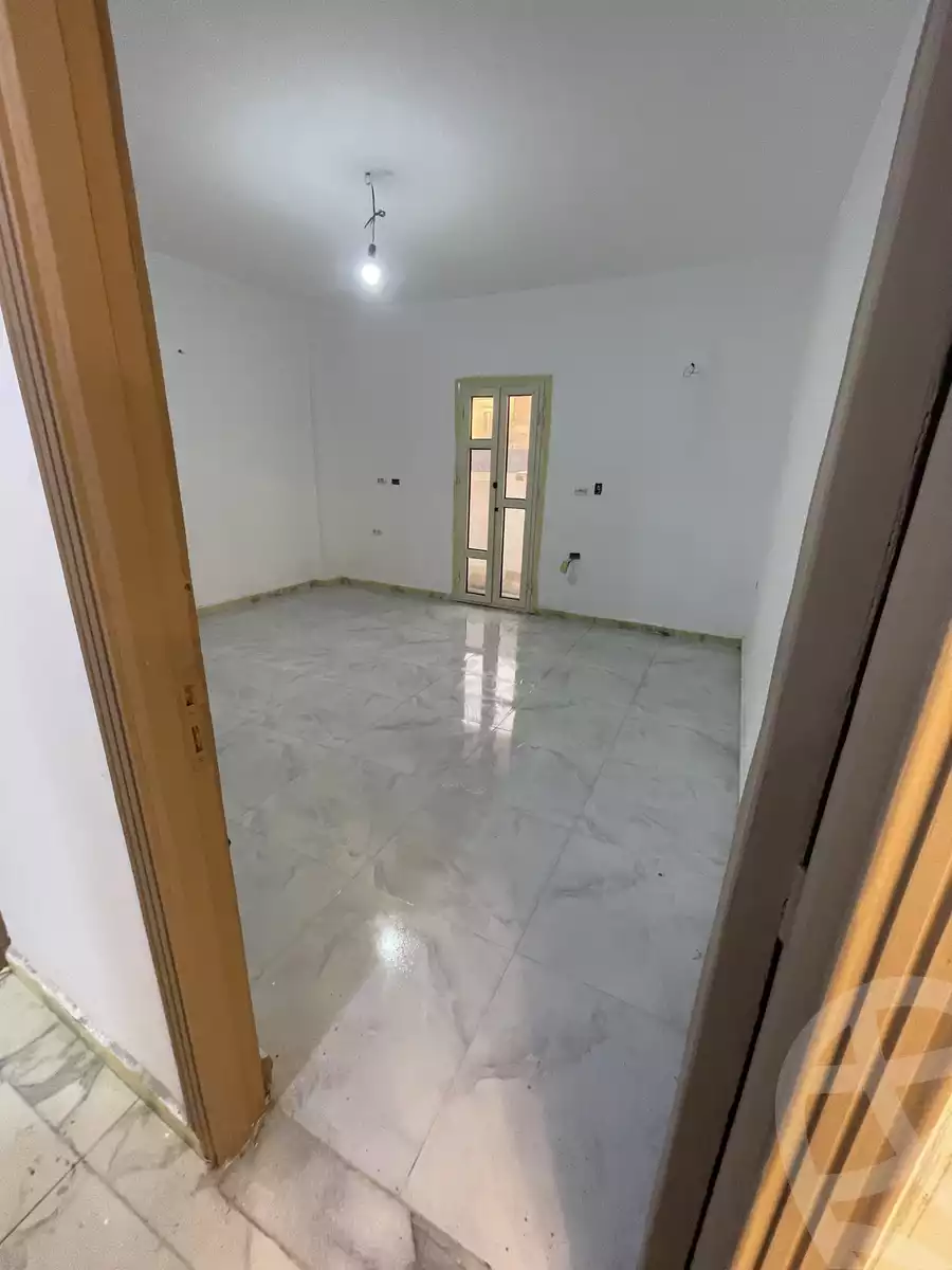 https://aqarmap.com.eg/ar/listing/4384132-for-sale-cairo-helwan-helwan-el-sharkeya-ryad-pasha-st