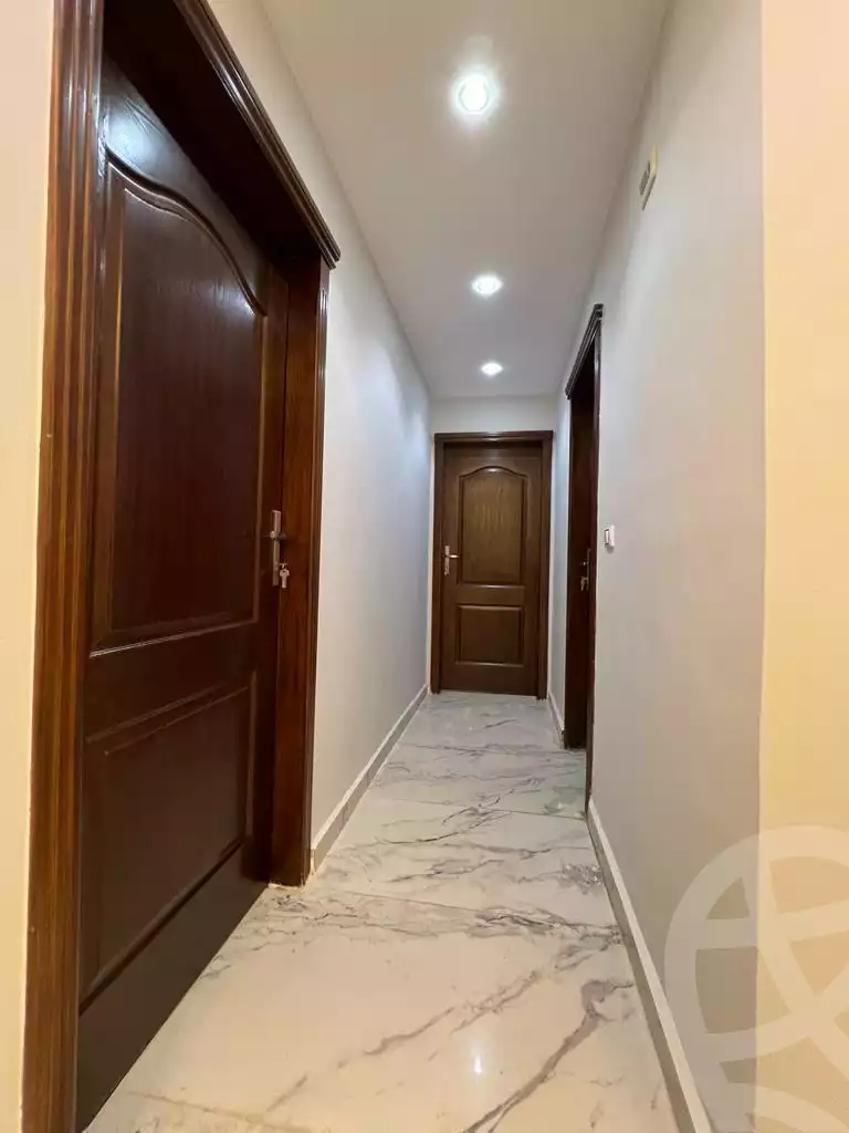 https://aqarmap.com.eg/ar/listing/4385535-for-sale-cairo-cairo-hdyq-lhrm-lmntqh