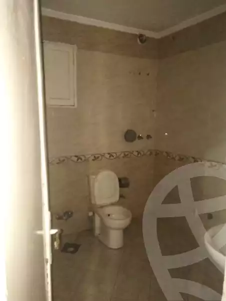 https://aqarmap.com.eg/ar/listing/4387341-for-rent-hamad-yassin-st