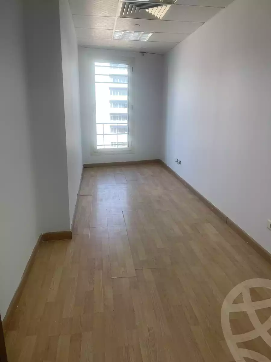 https://aqarmap.com.eg/ar/listing/4422998-for-rent-cairo-new-cairo-ltjm-lkhms-90th-street-northern-90th-street