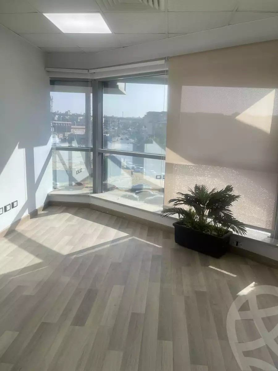 https://aqarmap.com.eg/ar/listing/4422998-for-rent-cairo-new-cairo-ltjm-lkhms-90th-street-northern-90th-street