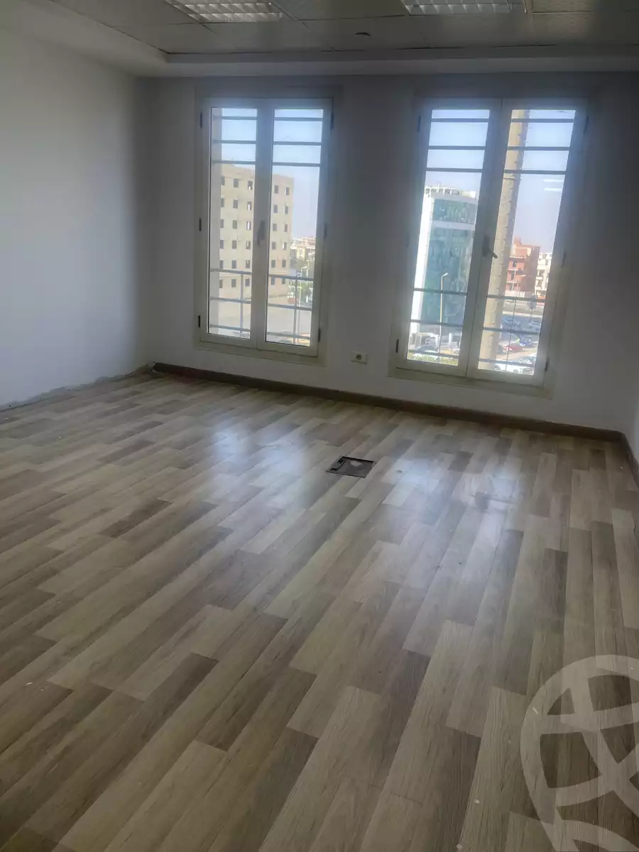 https://aqarmap.com.eg/ar/listing/4422998-for-rent-cairo-new-cairo-ltjm-lkhms-90th-street-northern-90th-street