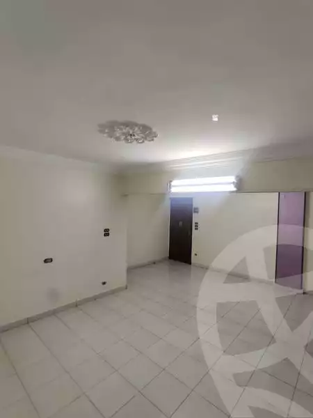 https://aqarmap.com.eg/ar/listing/4482861-for-rent-cairo-shoubra-lkhlfwy-el-amal-ln