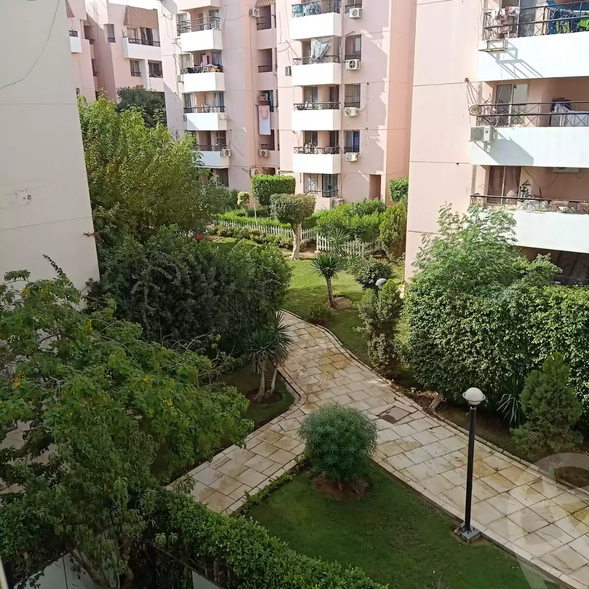 https://aqarmap.com.eg/en/listing/4510750-for-sale-cairo-new-cairo-lrhb-city-phase-3-umm-kolthom-st