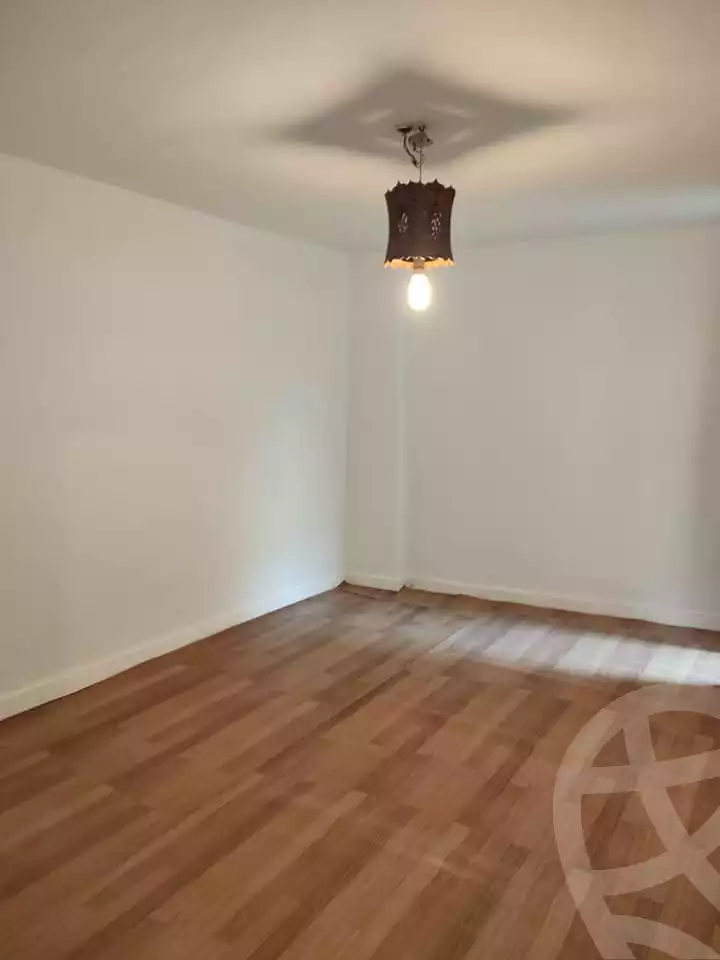 https://aqarmap.com.eg/en/listing/4524083-for-sale-alexandria-el-hanouvel-el-zahraa-city-st