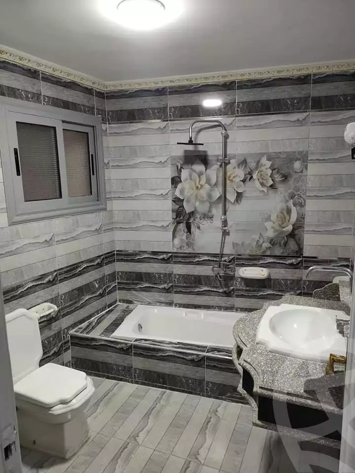 https://aqarmap.com.eg/en/listing/4524083-for-sale-alexandria-el-hanouvel-el-zahraa-city-st