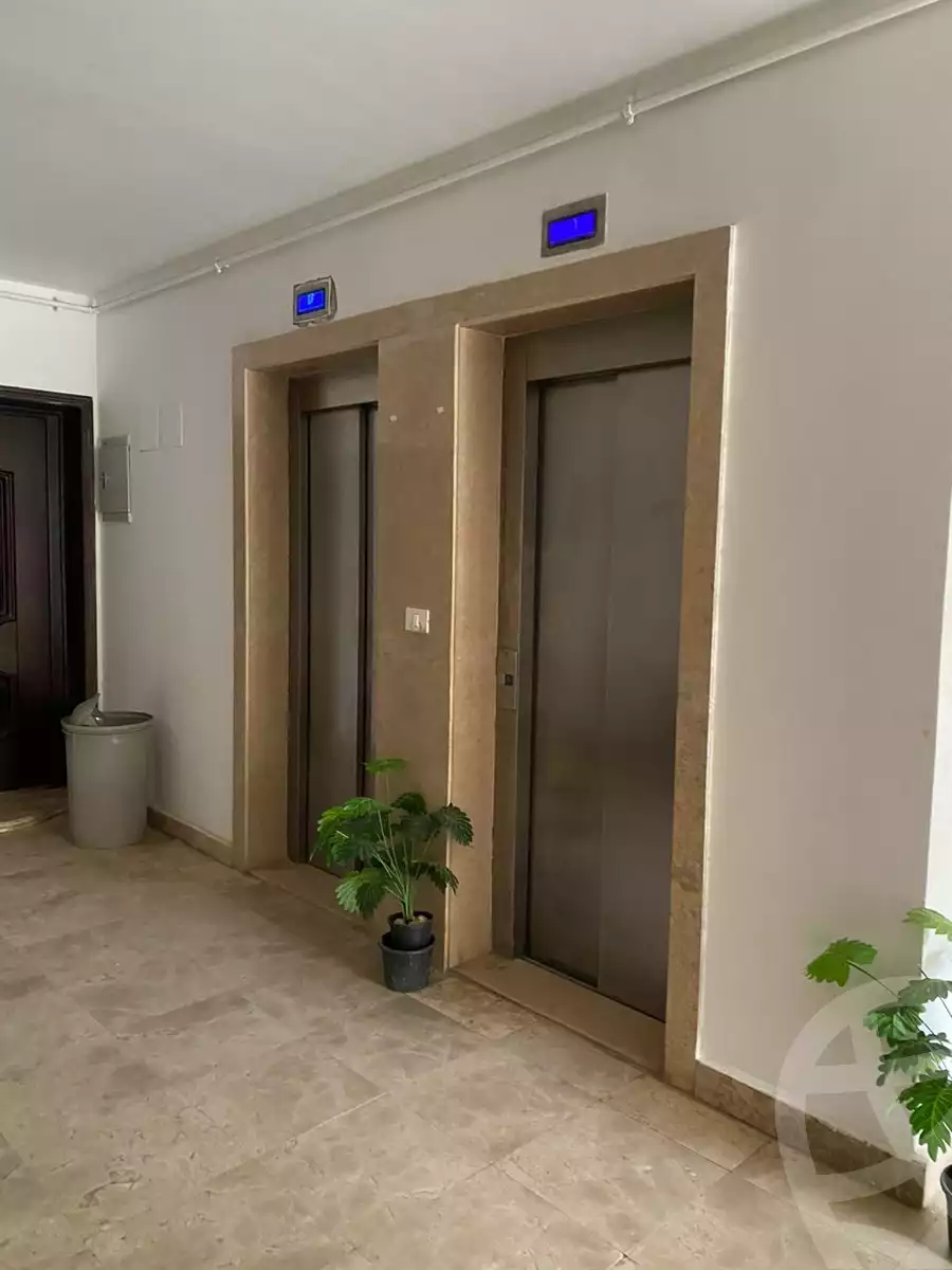 https://aqarmap.com.eg/ar/listing/4590262-for-rent-cairo-new-cairo-lrhb-city-phase-9